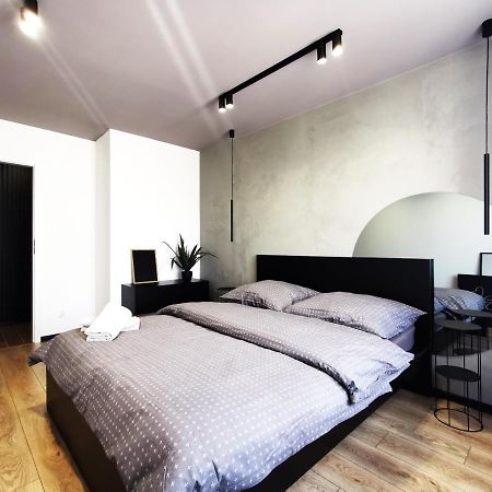 Gliniana Apartment ~ Self Check-In 24H ~ Lift Вроцлав Екстериор снимка