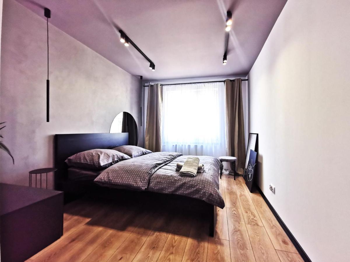 Gliniana Apartment ~ Self Check-In 24H ~ Lift Вроцлав Екстериор снимка