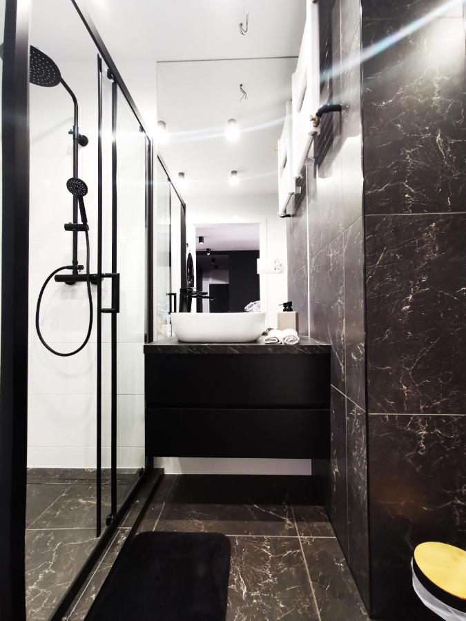 Gliniana Apartment ~ Self Check-In 24H ~ Lift Вроцлав Екстериор снимка